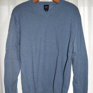 GAP Lightweight V-Neck Sweater
